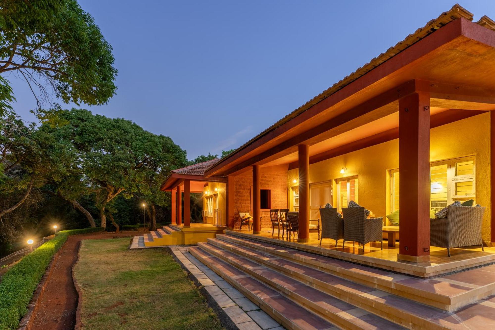 Saffronstays Garnet House Mahābaleshwar Kültér fotó