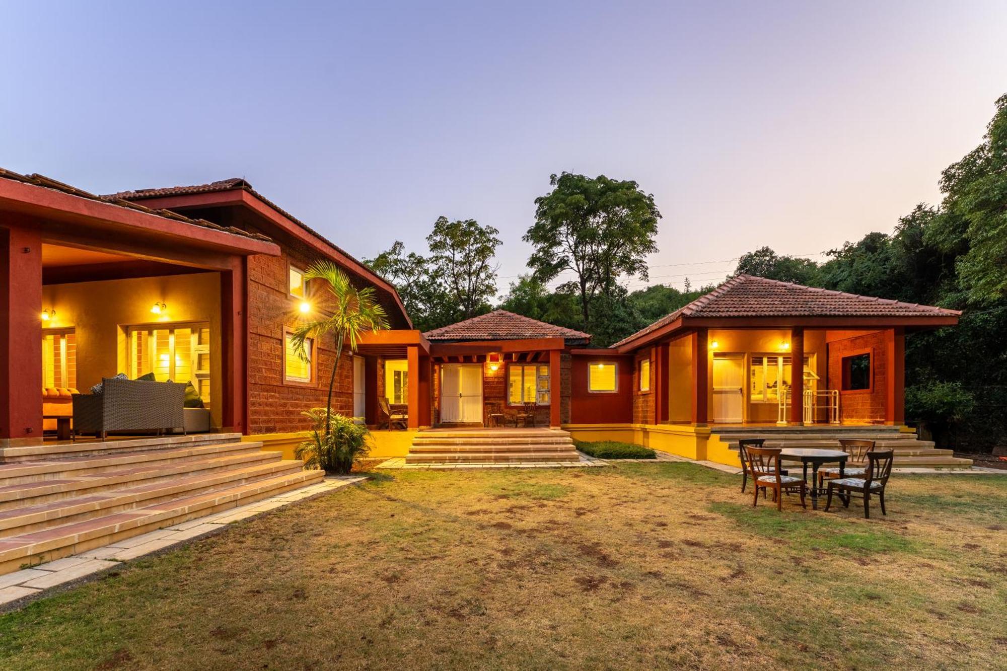 Saffronstays Garnet House Mahābaleshwar Kültér fotó