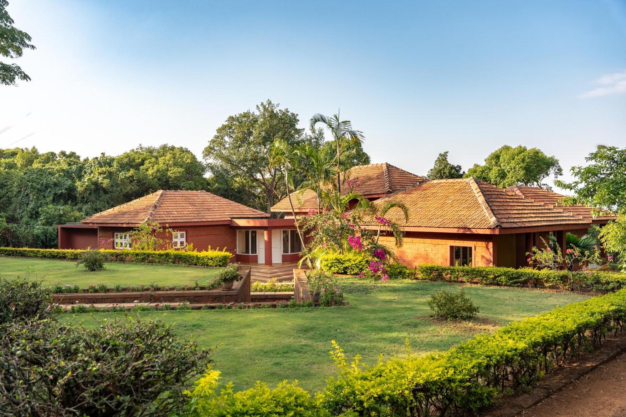 Saffronstays Garnet House Mahābaleshwar Kültér fotó